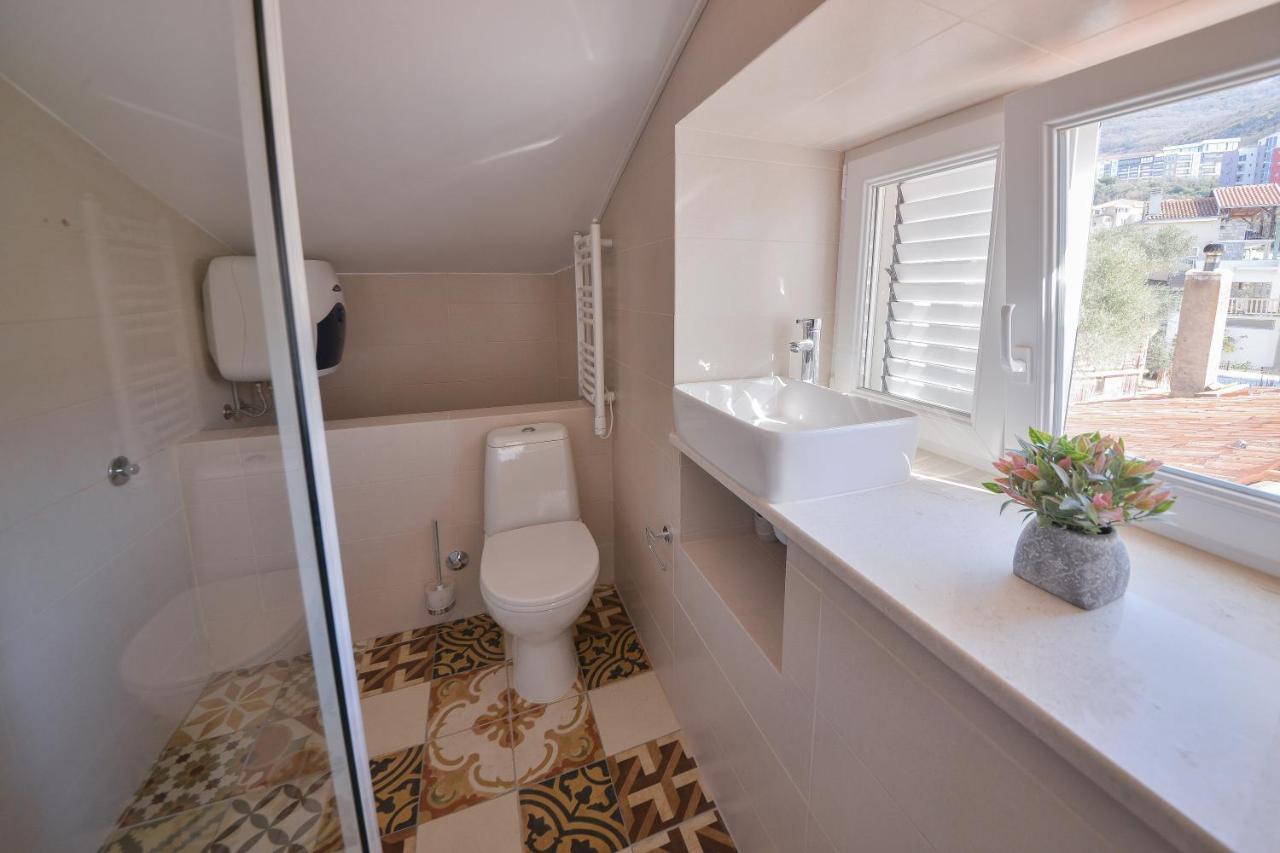 Apartmani Ljubo Rafailovic 2 ราไฟโลวีซี ภายนอก รูปภาพ